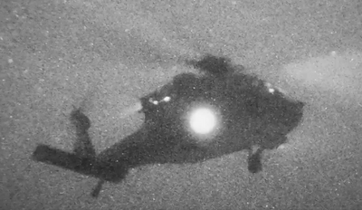 美軍陸戰隊繩索垂降！　登上伊朗貨輪33秒畫面曝光