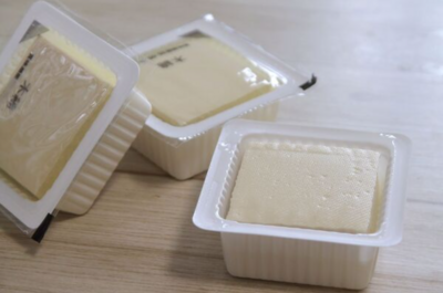 豆腐為何泡在水裡？專業廚師揭「2原因」　沒吃完保存方法曝