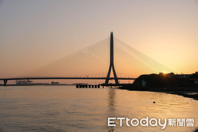 淡江大橋水下歷史浮現　「滬尾宴」10道料理重現清法戰爭場景