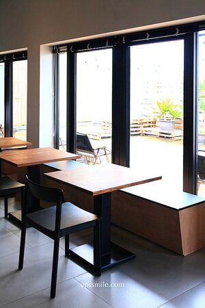 ▲▼漠杉咖啡西門店。（圖／UPSSMILE向上的微笑萍子 旅食設影授權提供）
