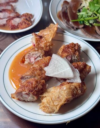 ▲▼大榮肉粥。（圖／小虎食夢網授權提供）