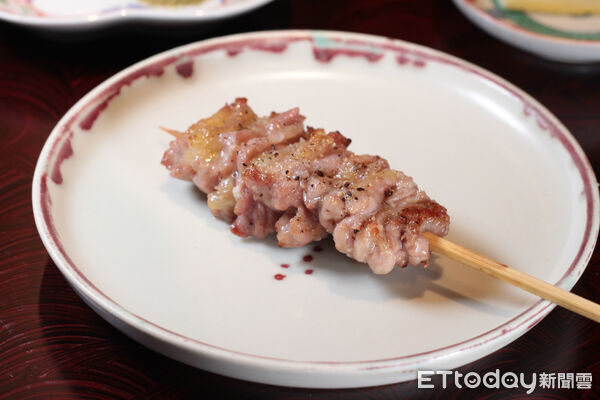 ▲▼復刻大阪名店「燒鳥すみか」4/22開幕　15道式套餐3000元有找。（圖／記者黃士原攝）