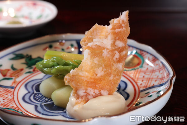▲▼復刻大阪名店「燒鳥すみか」4/22開幕　15道式套餐3000元有找。（圖／記者黃士原攝）