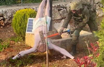 士兵大槌猛砸黎巴嫩耶穌像 以色列外長道歉:涉事者將受嚴厲處分
