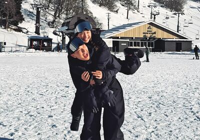 台「名模教母」獨子熱戀國民少女！親密照被洩身分  她家世也超狂