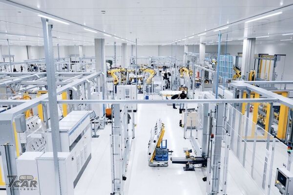 採 4695 圓柱電芯，能量密度提升 20%　BMW 與 Rimac 攜手開發 i7 高壓電池系統