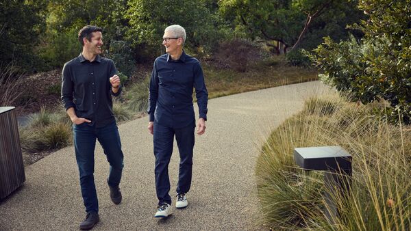 ▲▼蘋果庫克（Tim Cook）轉任執行董事長，執行長由特納斯（John Ternus）接任。（圖／翻攝蘋果官網）