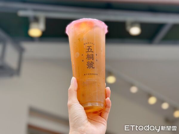 ▲▼五桐號推出全新「麝香葡萄系列」，以及新配料「桂花粉粿」。（圖／記者蕭筠攝）
