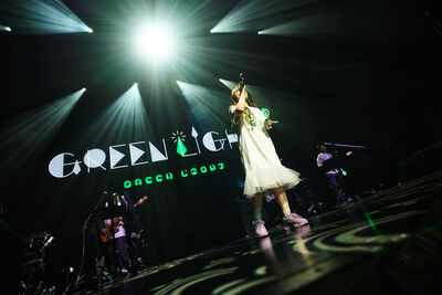 動畫歌姬yanaginagi登台！《化物語》《果青》神曲千人合唱