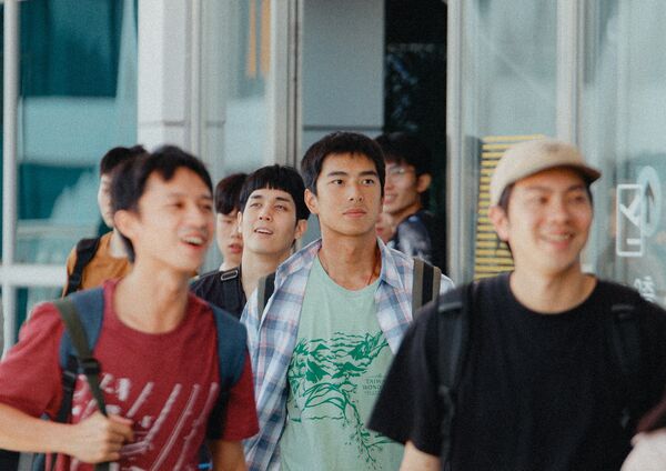 ▲曾敬驊在《失樂園》為還債進入詐騙集團。（圖／冬候鳥電影 、文策院提供）