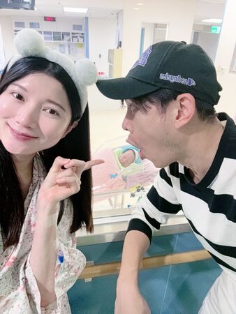 ▲嚴浩與老婆迎來兒子誕生。（圖／翻攝自Facebook／藝起發光）