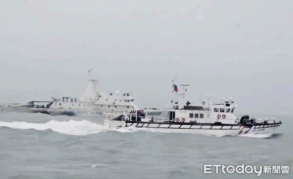 ▲▼金門海域再度出現中國海警船侵擾情形，海巡一對一併航監控強勢驅離。（圖／海洋委員會海巡署金馬澎分署提供）