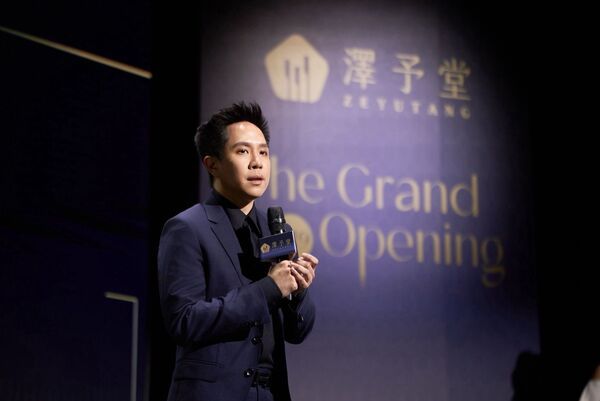 ▲曾治豪與澤予堂的總院長陳立哲。（圖／澤予堂提供）