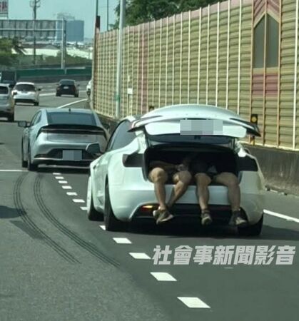 ▲▼國道1號驚見「人體行李」。（圖／翻攝自社會事新聞）