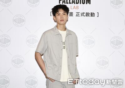柯震東談與舒華緋聞「很意外」　新歡PALLADIUM波浪鞋單手就能穿