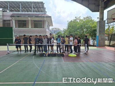 關懷偏鄉師生帶來快樂正能量 台中西雅圖球館送匹克球到和平