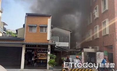 快訊／台南空屋突起火恐怖黑煙狂竄　35消防員全力灌救中