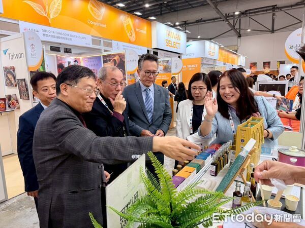 ▲▼   嘉義優鮮進軍新加坡食品展 6家頂尖業者搶攻東南亞商機  。（圖／嘉義縣政府提供）