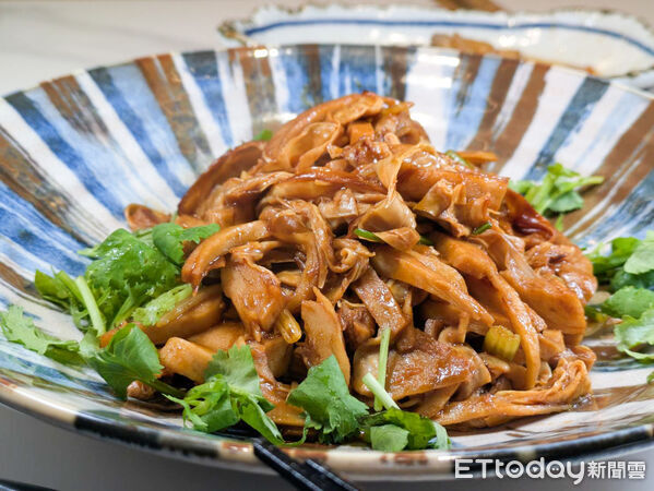 ▲漢來美食「樂蔬」招牌菜色一次看　這3道料理由正寬法師打造。（圖／記者黃士原攝）