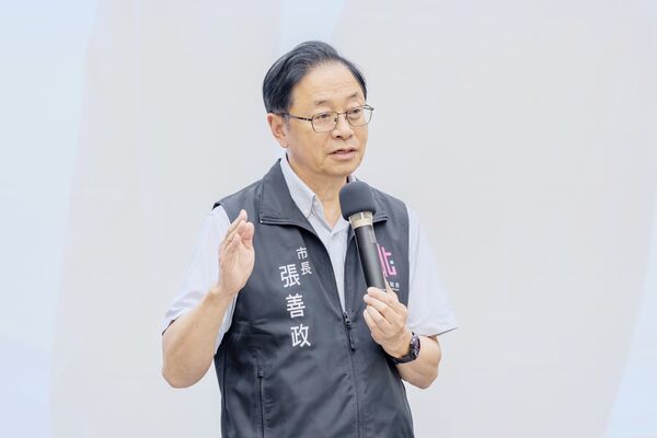 ▲桃園市長張善政今日出席「桃捷公司年度首批新進人員加入」時致詞勉勵。（圖／市府新聞處提供）