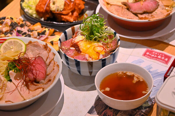 ▲▼京都北白川魁力屋拉麵 台中中港店。（圖／橘子狗愛吃糖授權提供）