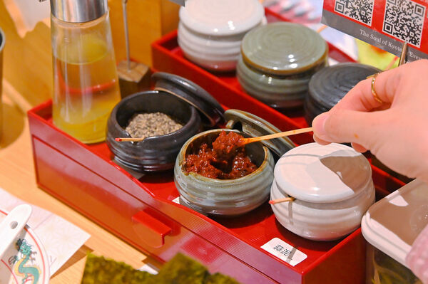 ▲▼京都北白川魁力屋拉麵 台中中港店。（圖／橘子狗愛吃糖授權提供）