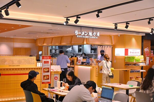 ▲▼京都北白川魁力屋拉麵 台中中港店。（圖／橘子狗愛吃糖授權提供）