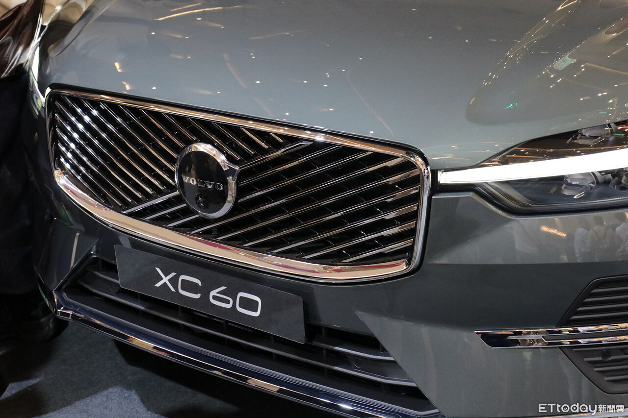 ▲224萬起！Volvo「2度小改款XC60休旅」開賣　溫昇豪＆帥總裁同台。（圖／記者張慶輝攝）