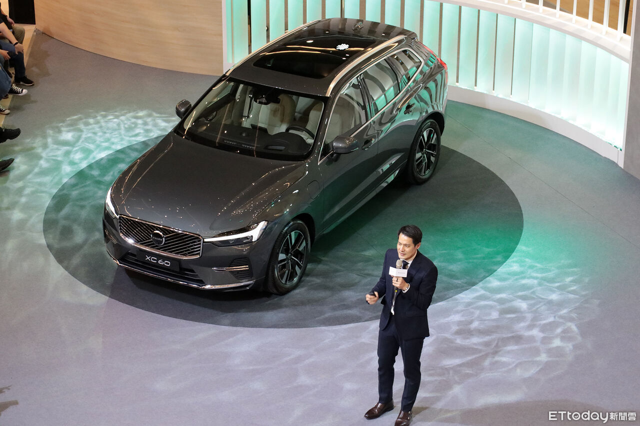 ▲224萬起！Volvo「2度小改款XC60休旅」開賣　溫昇豪＆帥總裁同台。（圖／記者張慶輝攝）