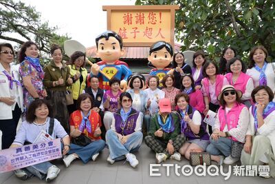 「鏟子超人公仔」現身光復火車站前　象徵重建靱性成精神地標