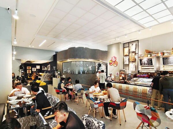 ▲▼Bigtom(無罪甜生活) 美國冰淇淋咖啡館內湖店。（圖／WISELY`S 拍拍照寫寫字授權提供）