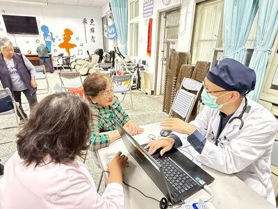 醫療送進山城！部基巡迴醫療進駐雙溪牡丹　守護高齡長者健康