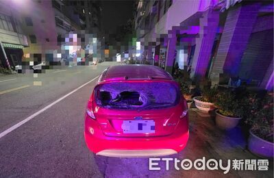 鄰居亂停車！高雄阿北抓狂「拔釘器砸車」還打人　挨告3罪慘了