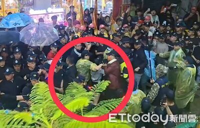 大甲媽回鑾彰化「女控遭圍脖壓制」　警調證據曝真相：依法送辦