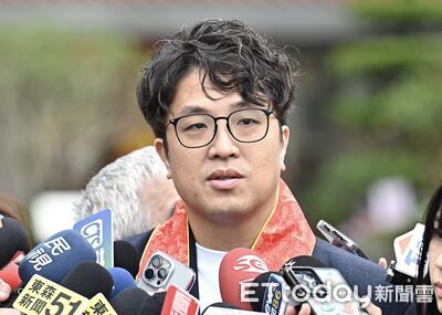 沈伯洋變髮後像木村拓哉？　游淑慧酸爆：找不到法案政績可以誇