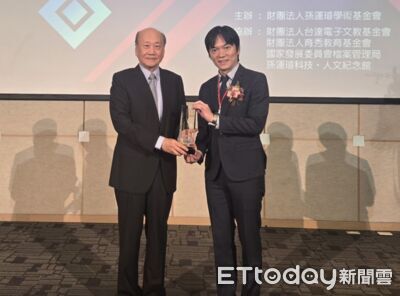 台中再奪公務界奧斯卡 型男局長李善植以創新法制突圍