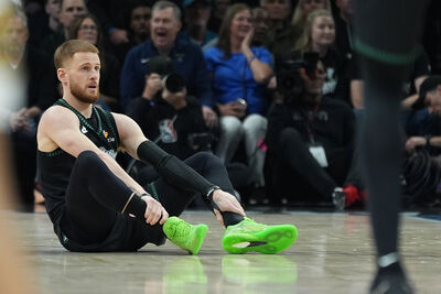 灰狼重創！迪文琴佐阿基里斯腱斷裂報銷、愛德華茲膝蓋反折驚悚退場