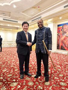 林佳龍飛抵史瓦帝尼會非洲政要　史國晚宴播賴清德祝賀影片