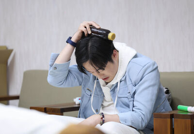 昔遭貨櫃車「輾斷命根」！男星看龍千玉演唱會又遭肘擊後腦…畫面曝