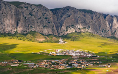 最新/台團翻車12人留下善後其餘旅客續行　甘肅台辦副主任火速赴現場