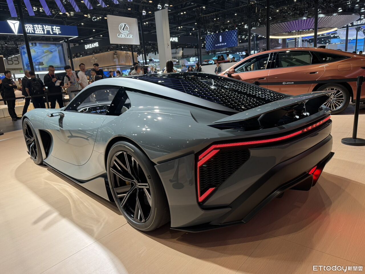 ▲Lexus LFA回來了！這次不吃油，改以纯電的概念車回歸。（圖／記者徐煜展攝）