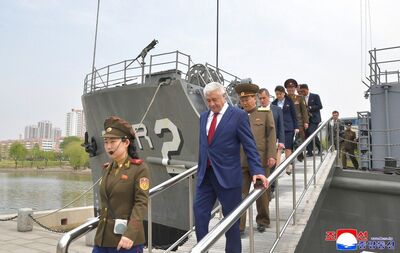 俄團訪北韓登「美軍間諜船」！普韋布洛號淪戰利品　象徵擊敗美國