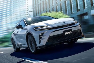 TOYOTA新跑旅登場「台灣今年見」！導入油電不吃油能跑90公里