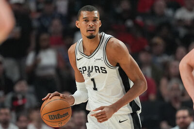 溫班亞瑪27分11籃板7阻攻追平歐尼爾神紀錄　領袖力爆表獲盛讚