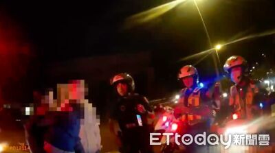 僅機車擦撞！新北火爆人夫護妻兒失控動粗　揮拳痛毆少年