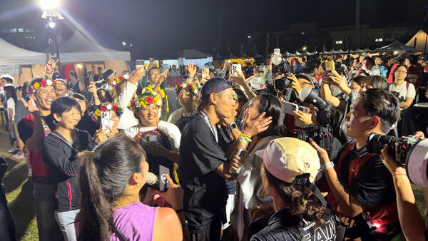 ▲楊祐寧完賽鐵人三項226K。（圖／玩下娛樂提供）