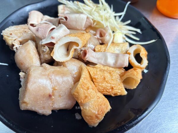 ▲▼菊姐大腸圈（原孝三路三兄弟）。（圖／陳小可的吃喝玩樂授權提供）