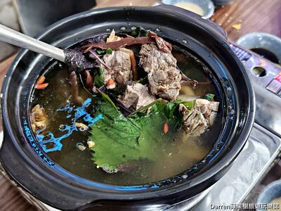烤羊乳口感脆彈！胡志明市超夯越式羊肉爐