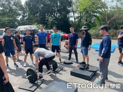 南消第七大隊7項體能測驗上線 177人參訓強化救災戰力