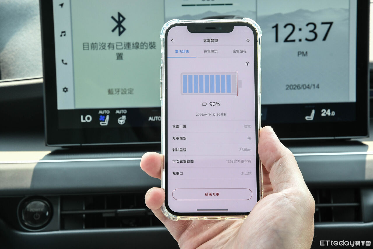 ▲新一代LEXUS ES空間強勢！全新電動版更是新鮮感十足。（圖／記者徐煜展攝）